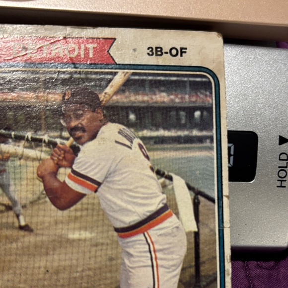 Detroit Tigers Baseball Card - Ike Brown 1975 Topp - Picture 3 of 5